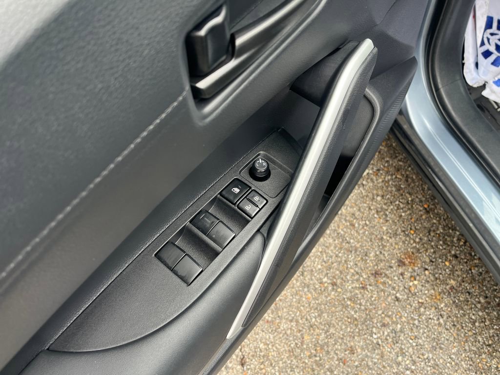 Certified 2024 Toyota Corolla Cross LE image 12