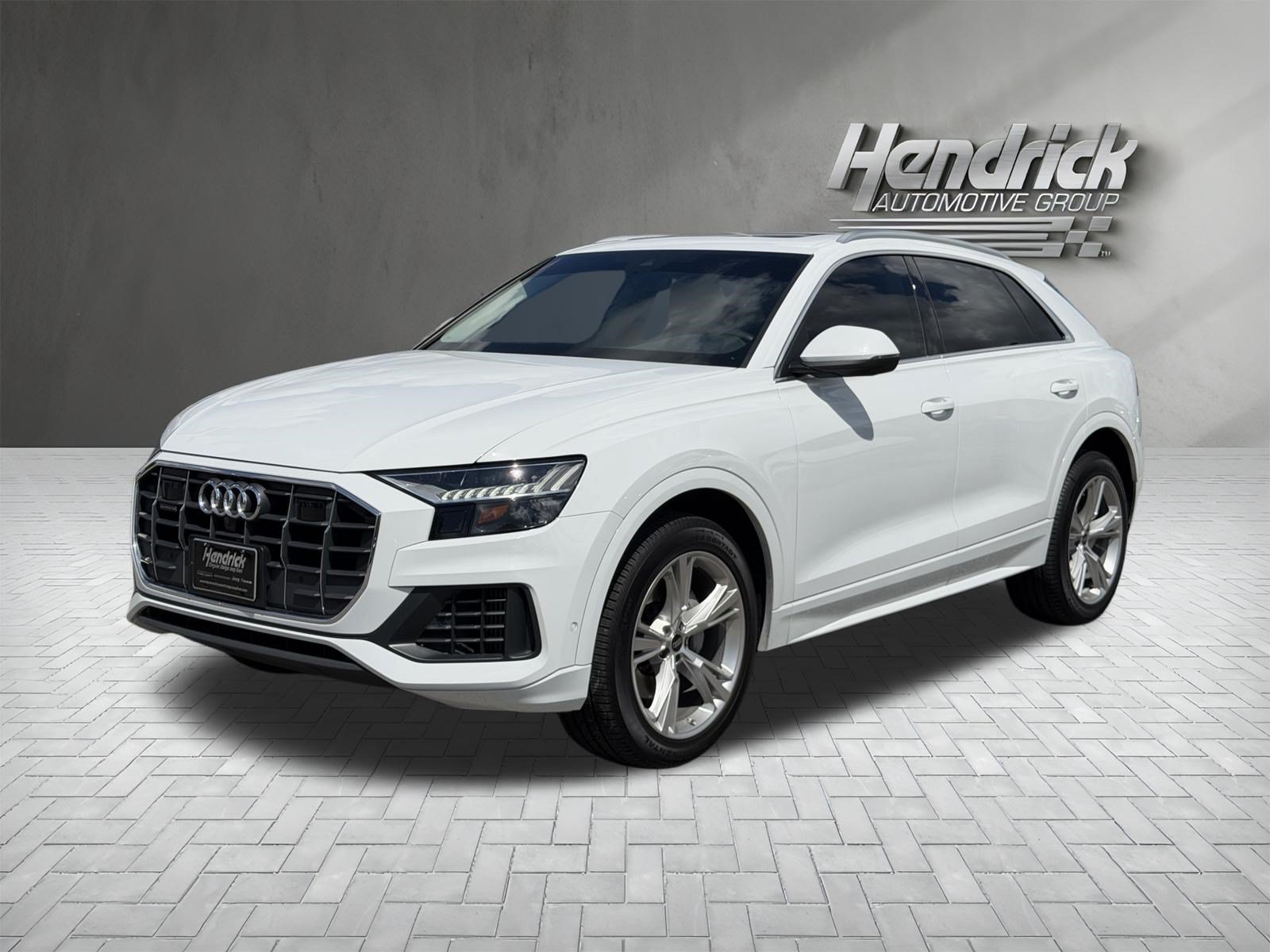 Used 2023 Audi Q8 Premium w/ Convenience Package AWD/4WD image 5