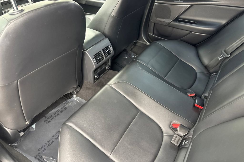 Used 2017 Jaguar XE Premium RWD image 11