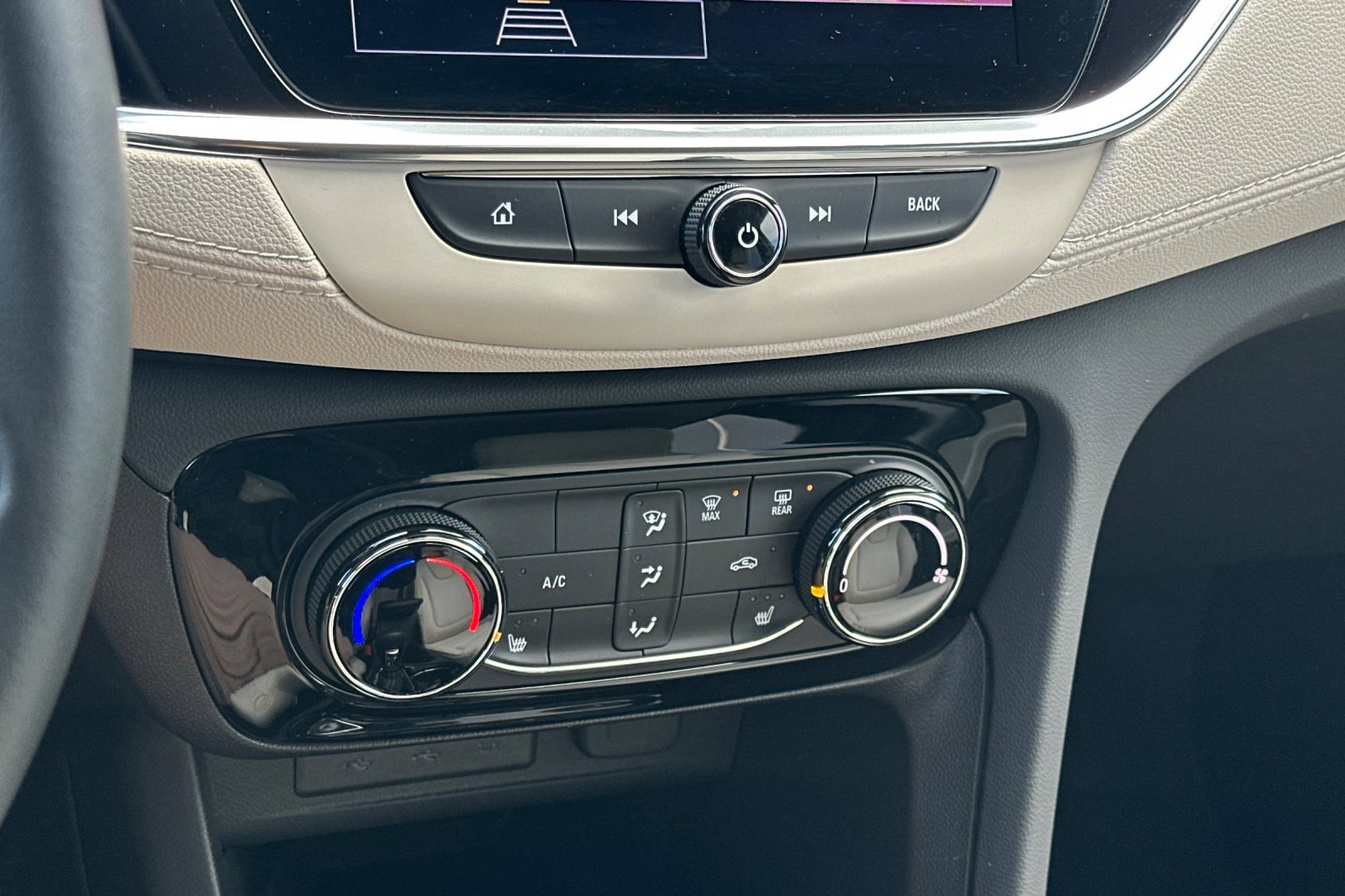 Used 2023 Buick Encore GX Preferred w/ Cold Weather Comfort Package image 20