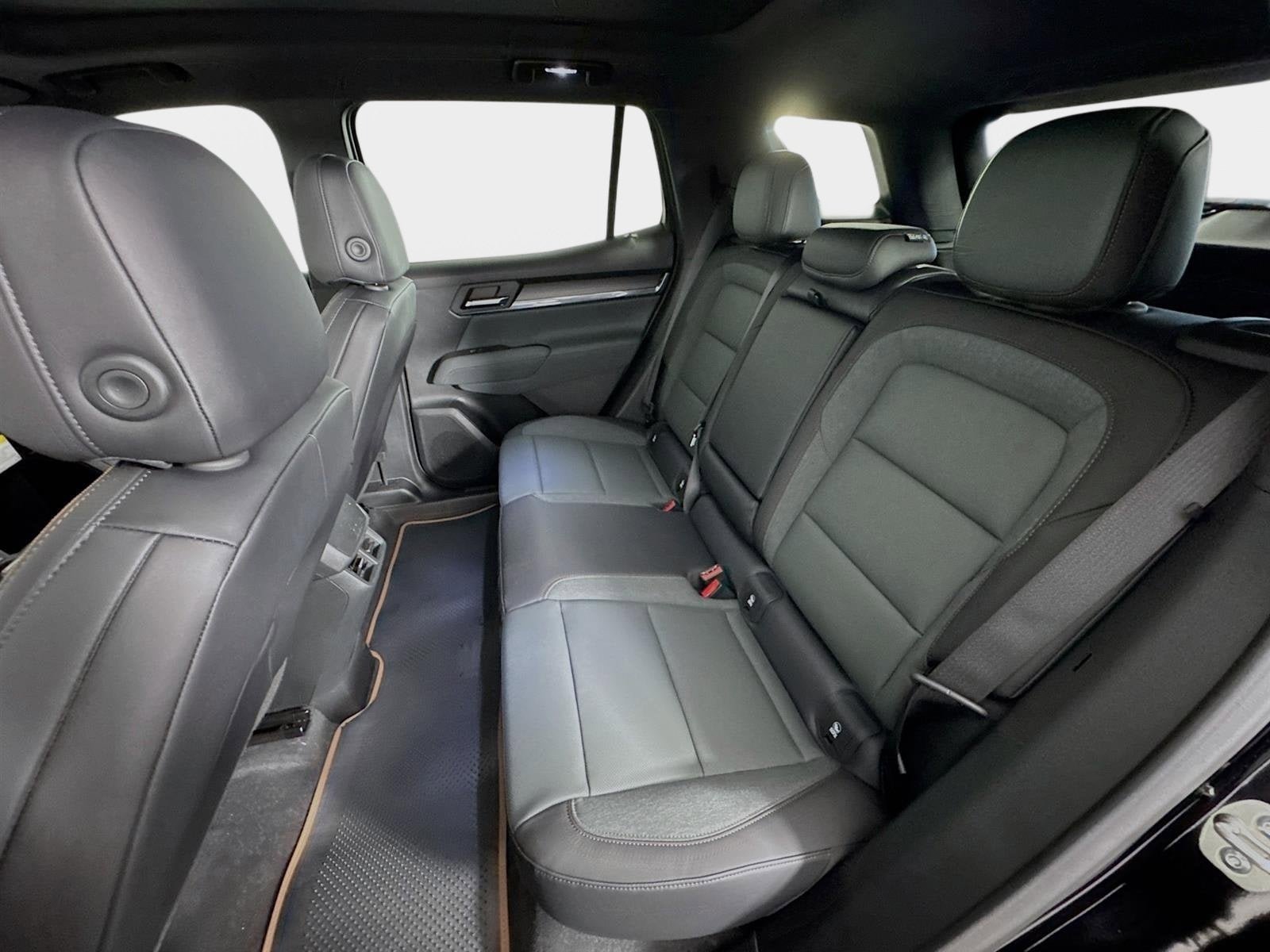 New 2026 GMC Terrain AT4 w/ Technology Package II AWD/4WD image 23