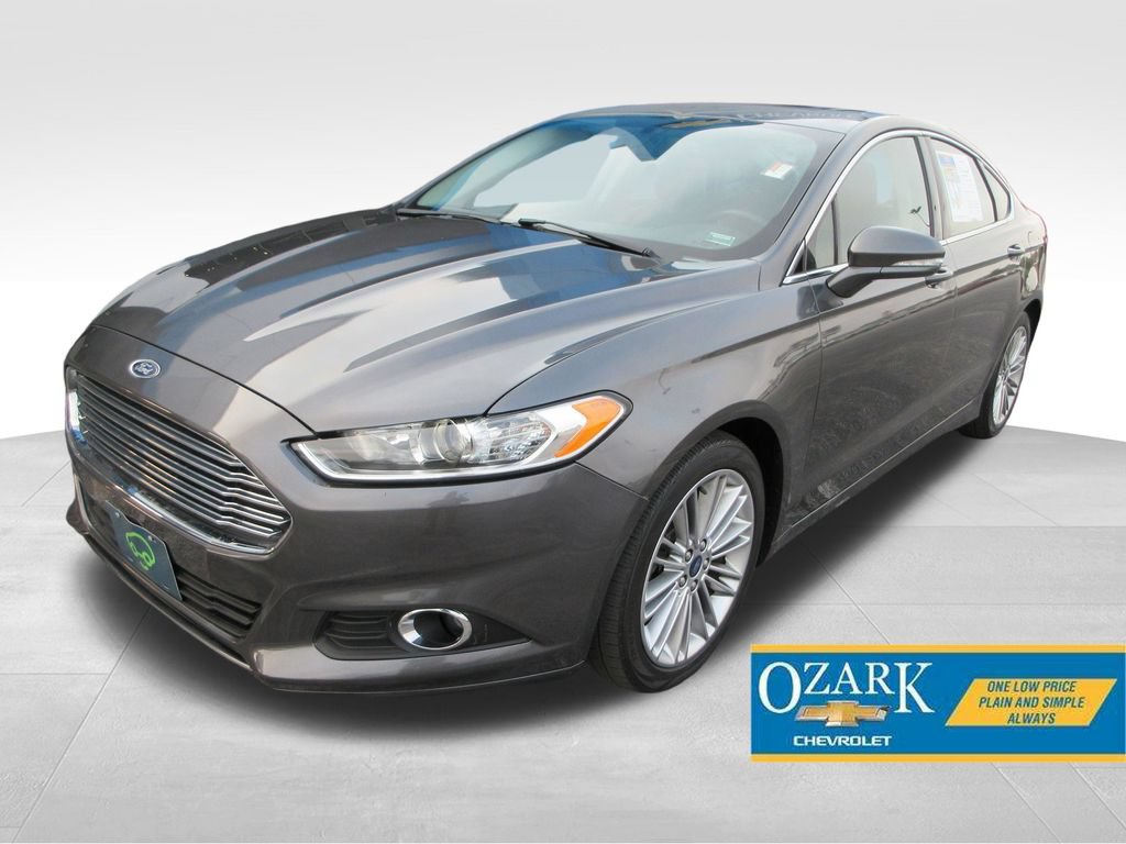 Used 2015 Ford Fusion SE w/ Equipment Group 202A FWD image 1