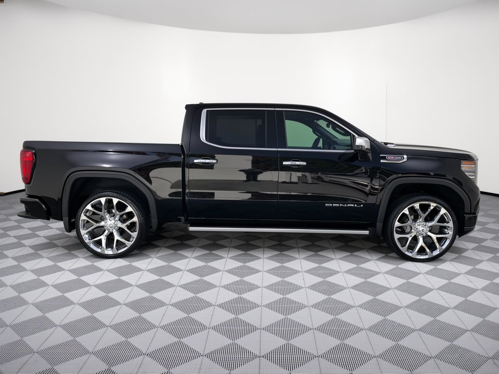 Used 2025 GMC Sierra 1500 Denali AWD/4WD image 8