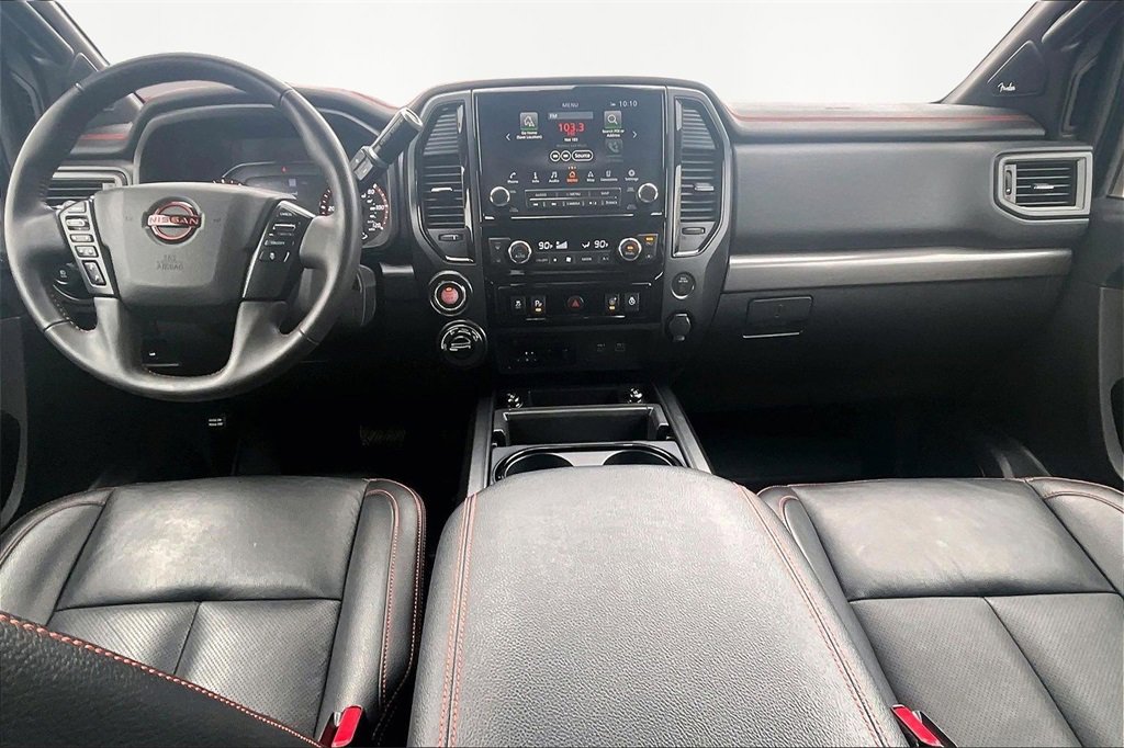 Used 2024 Nissan Titan PRO-4X w/ Pro-4x Convenience Package image 16