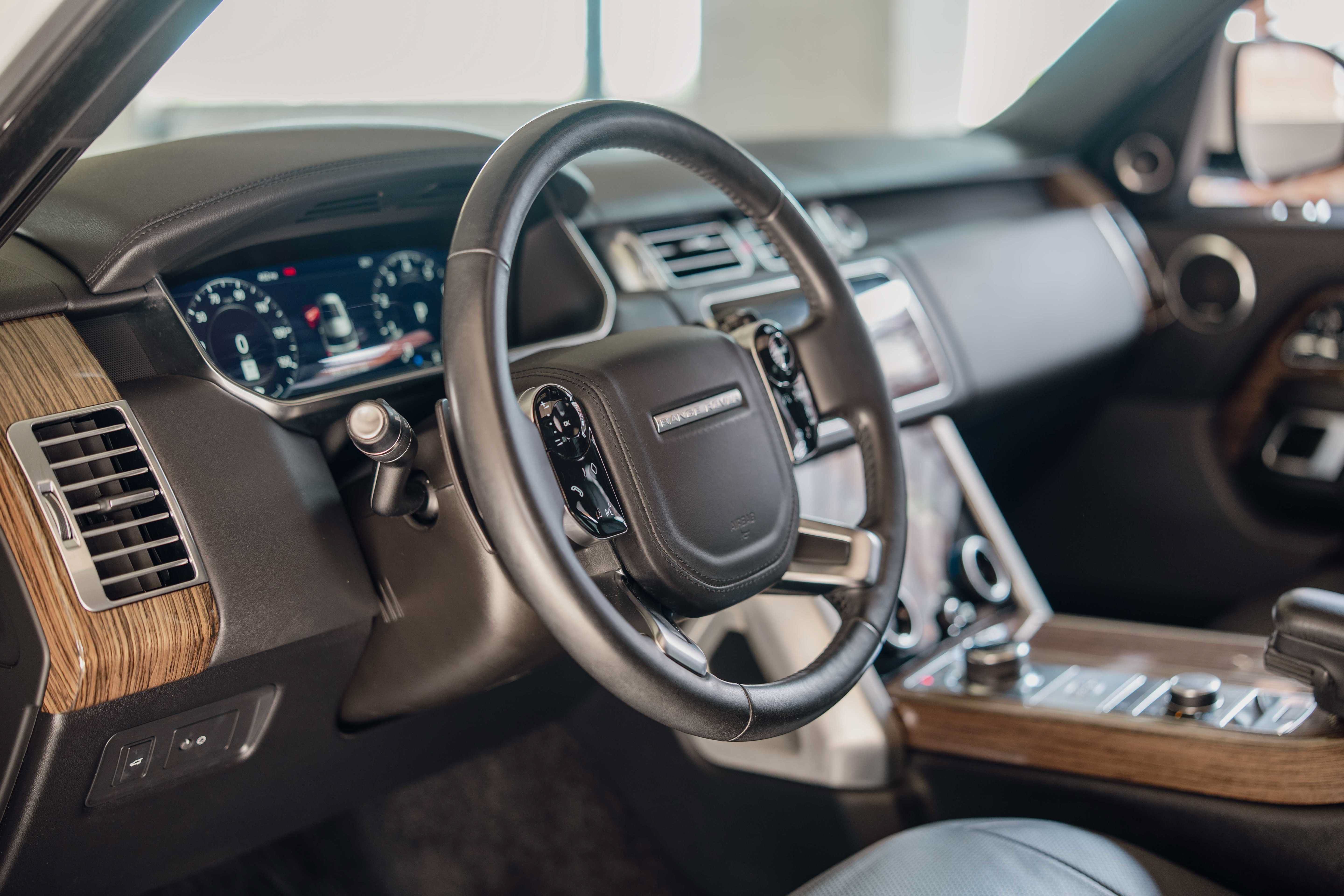 Used 2019 Land Rover Range Rover HSE AWD/4WD image 25