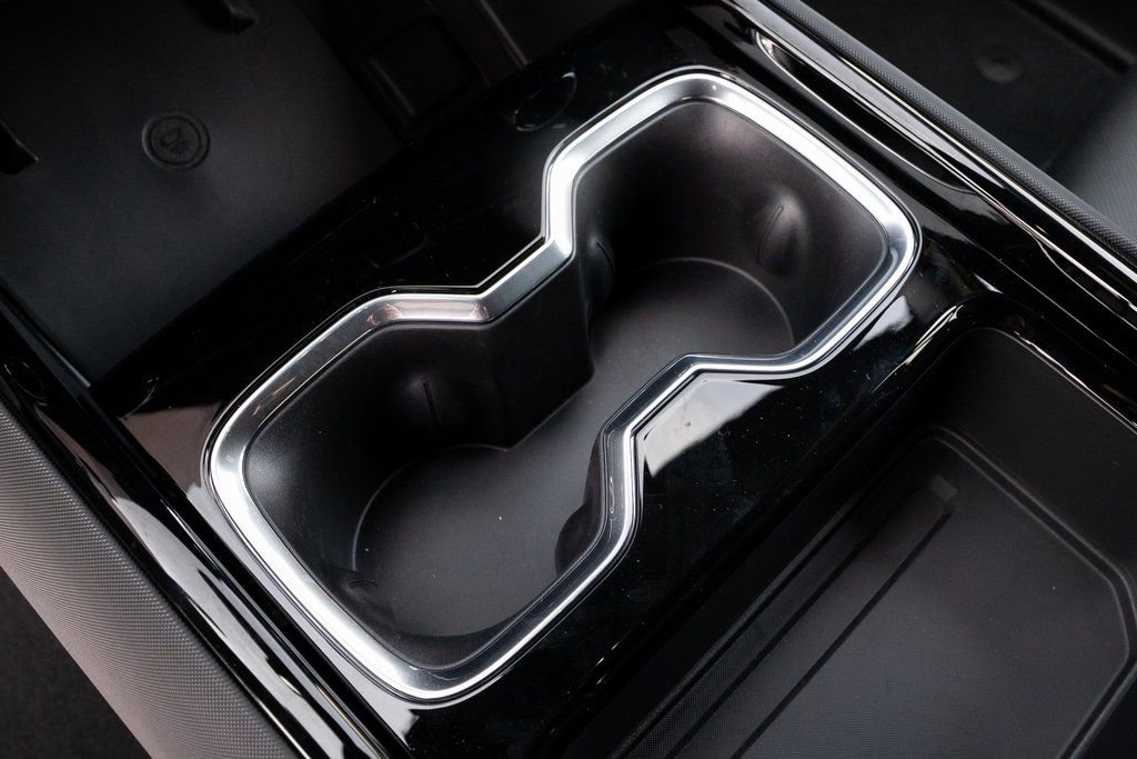 New 2025 Chevrolet Silverado EV LT image 20