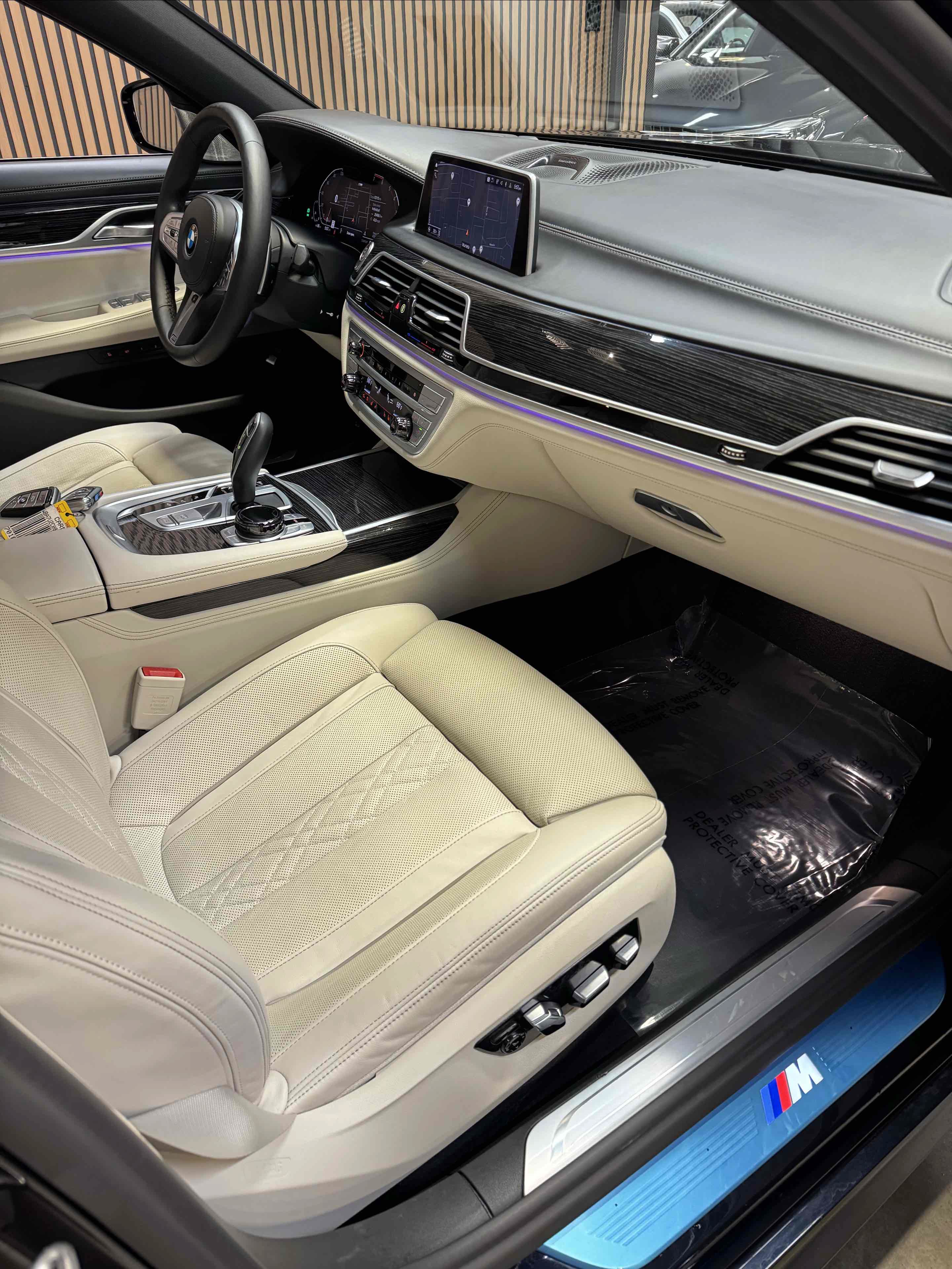 Used 2021 BMW 750i xDrive w/ Executive Package AWD/4WD image 53