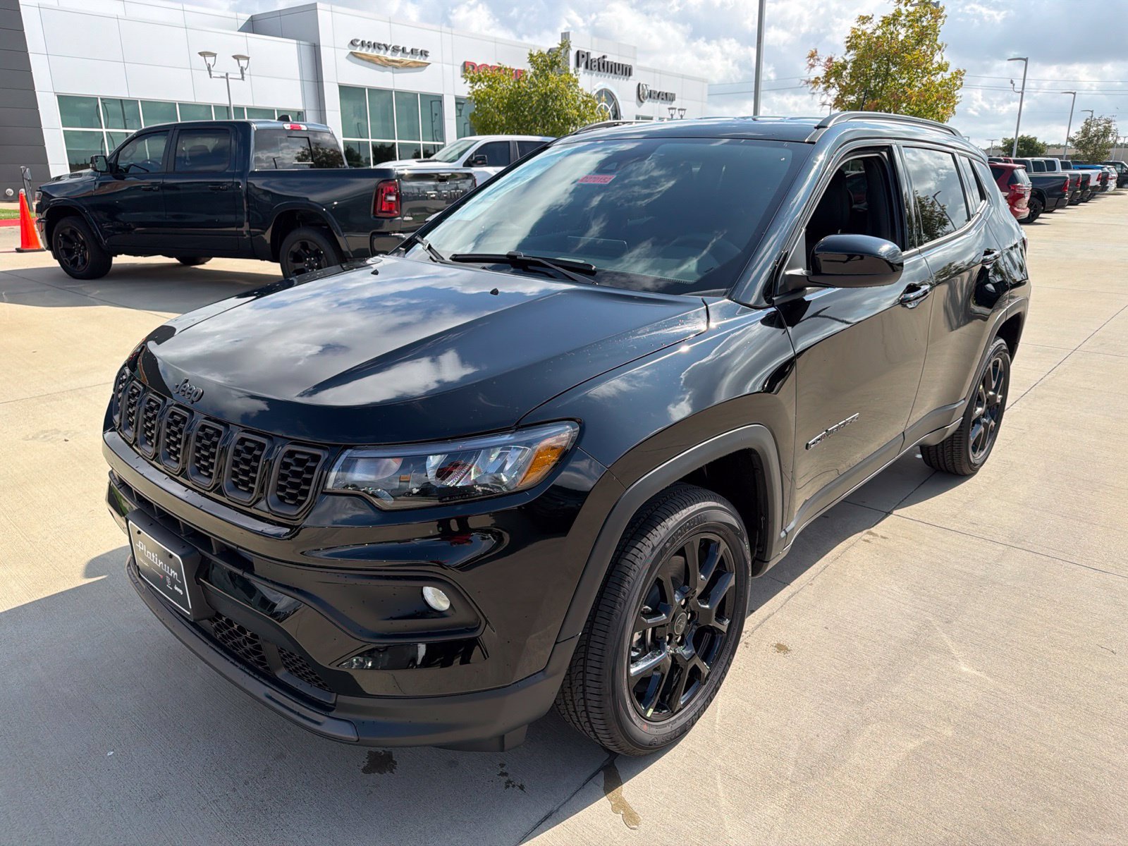 New 2027 Jeep Compass Latitude AWD/4WD image 9