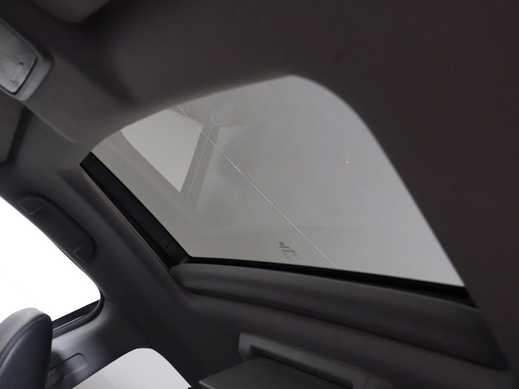 Used 2018 Honda Pilot Elite image 23