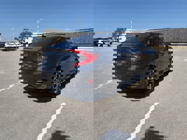 Used 2018 Honda Civic EX-T image 5