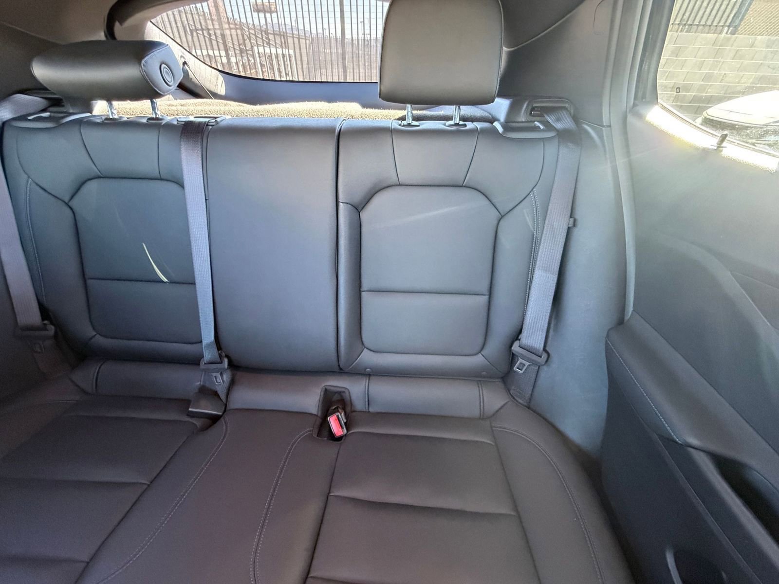 Used 2025 Buick Envista Sport Touring image 36