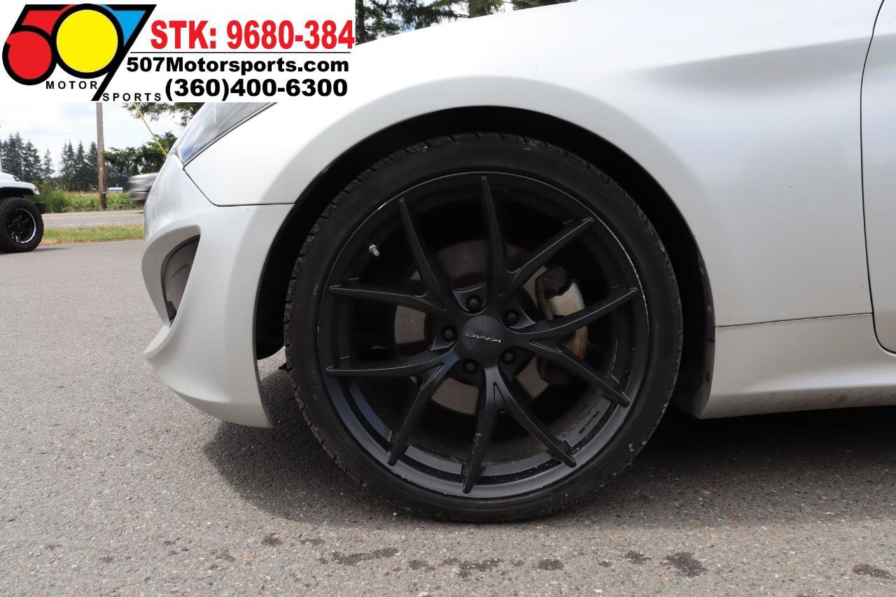 Used 2013 Hyundai Genesis 2.0T RWD image 19