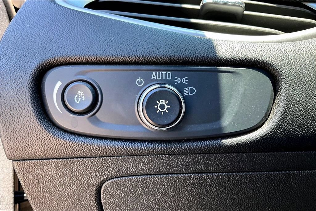Used 2024 Chevrolet Malibu LS FWD image 30