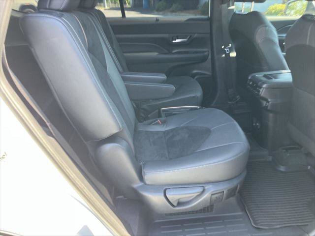 Certified 2024 Toyota Grand Highlander AWD Hybrid image 36