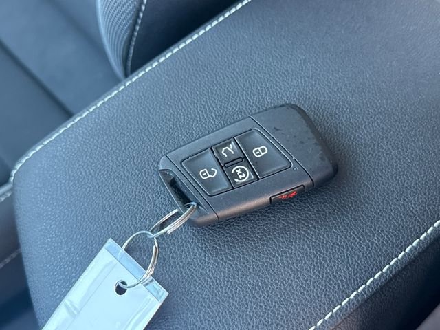 Used 2024 Volkswagen Taos SE AWD/4WD image 29