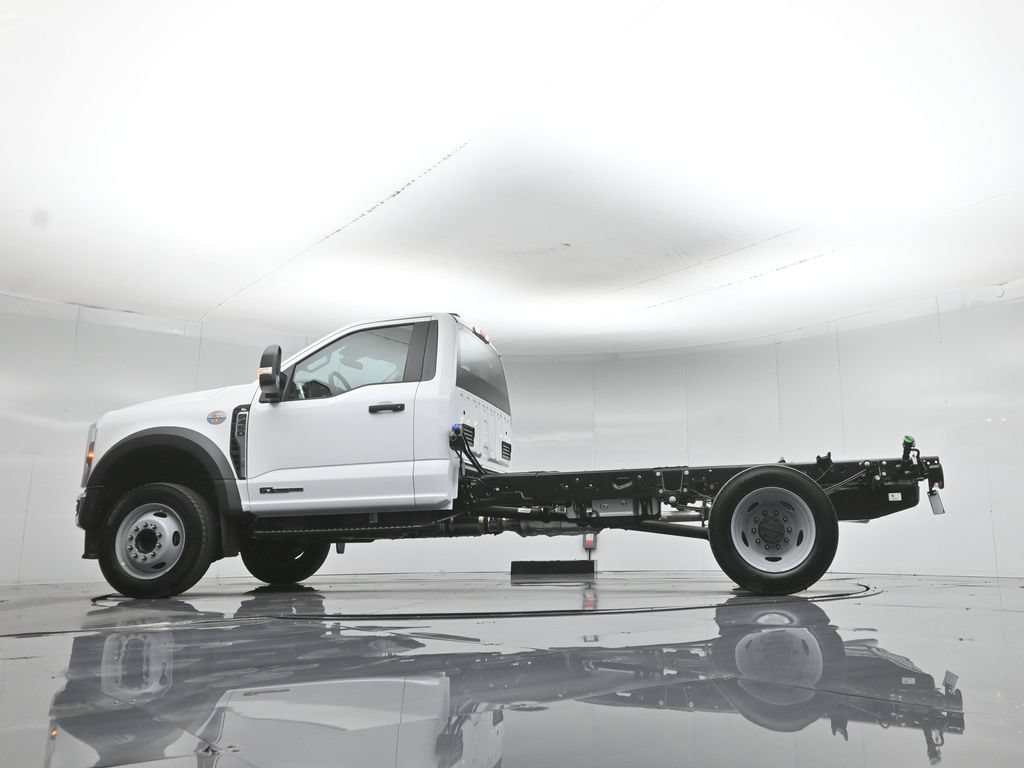 New 2026 Ford F450 XL w/ XL Chrome Package RWD image 40