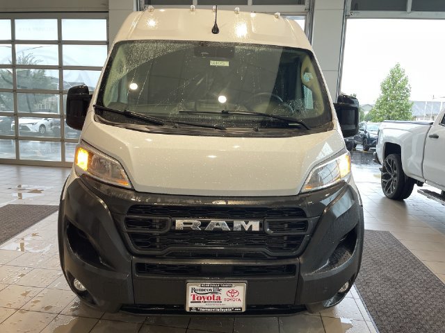 Used 2024 RAM ProMaster 2500 w/ Convenience Group FWD image 11