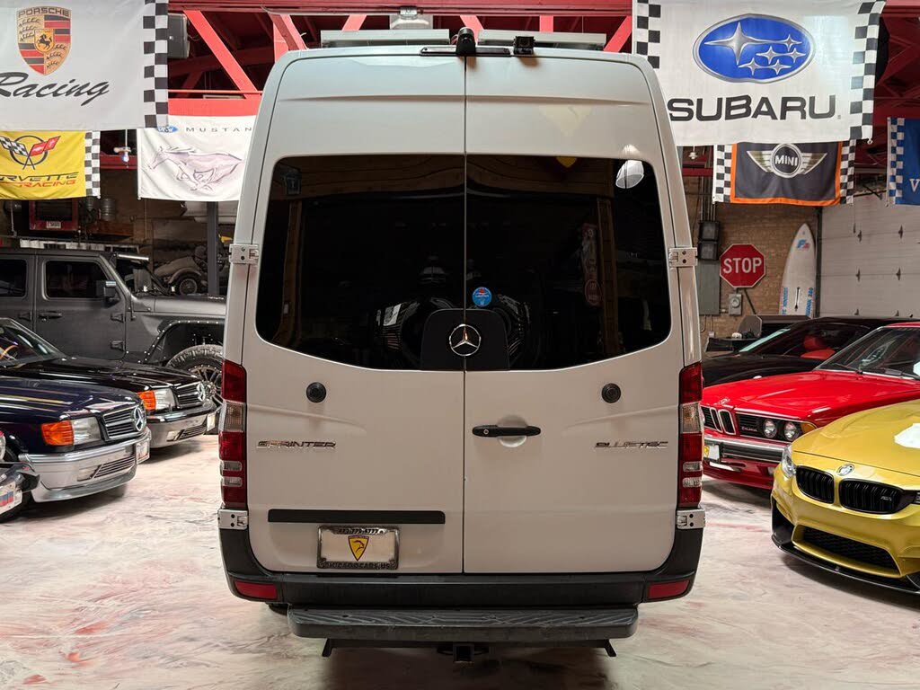 Used 2015 Freightliner Sprinter 2500 RWD image 5