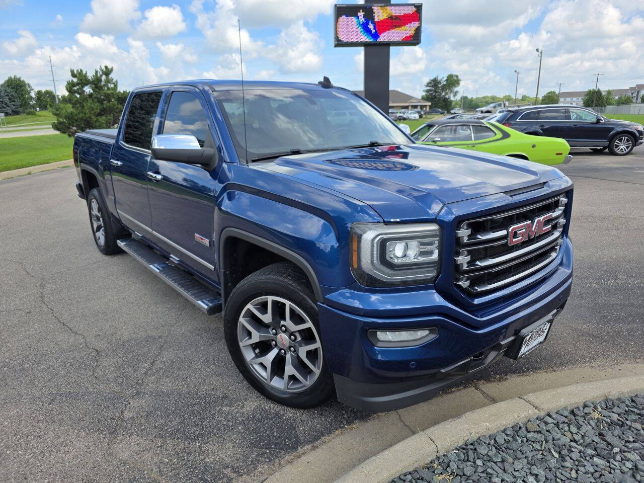 Used 2016 GMC Sierra 1500 SLT w/ All-Terrain Package AWD/4WD image 3