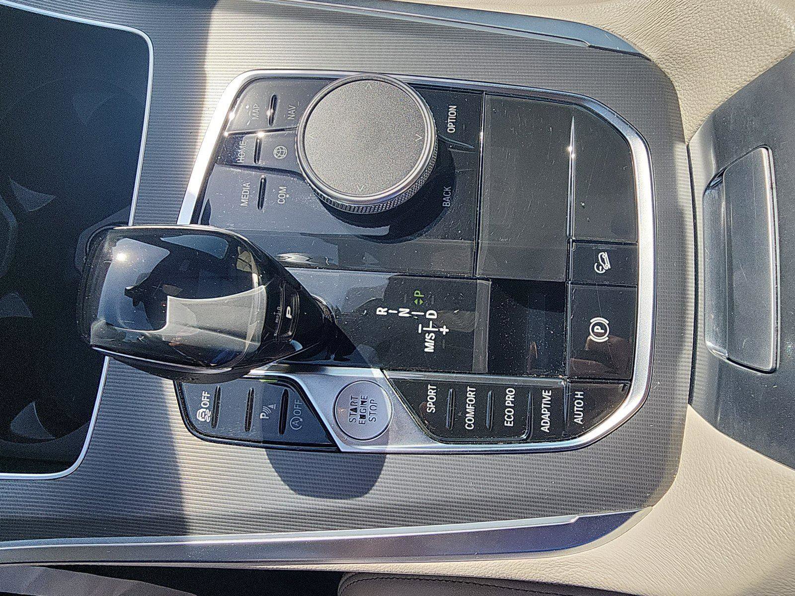 Used 2019 BMW X5 xDrive50i w/ M Sport Package image 19