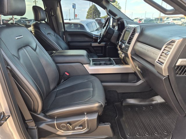 Used 2017 Ford F350 Platinum w/ Platinum Ultimate Package AWD/4WD image 20
