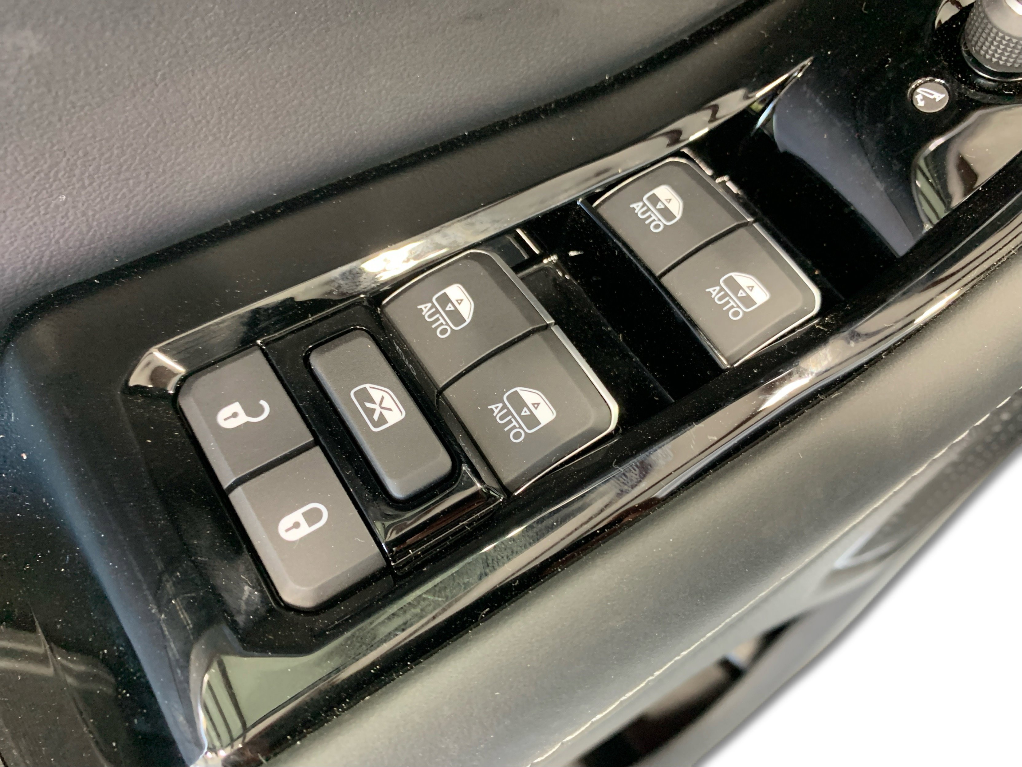 New 2025 Jeep Grand Cherokee Overland w/ Adv Protech Group III image 31