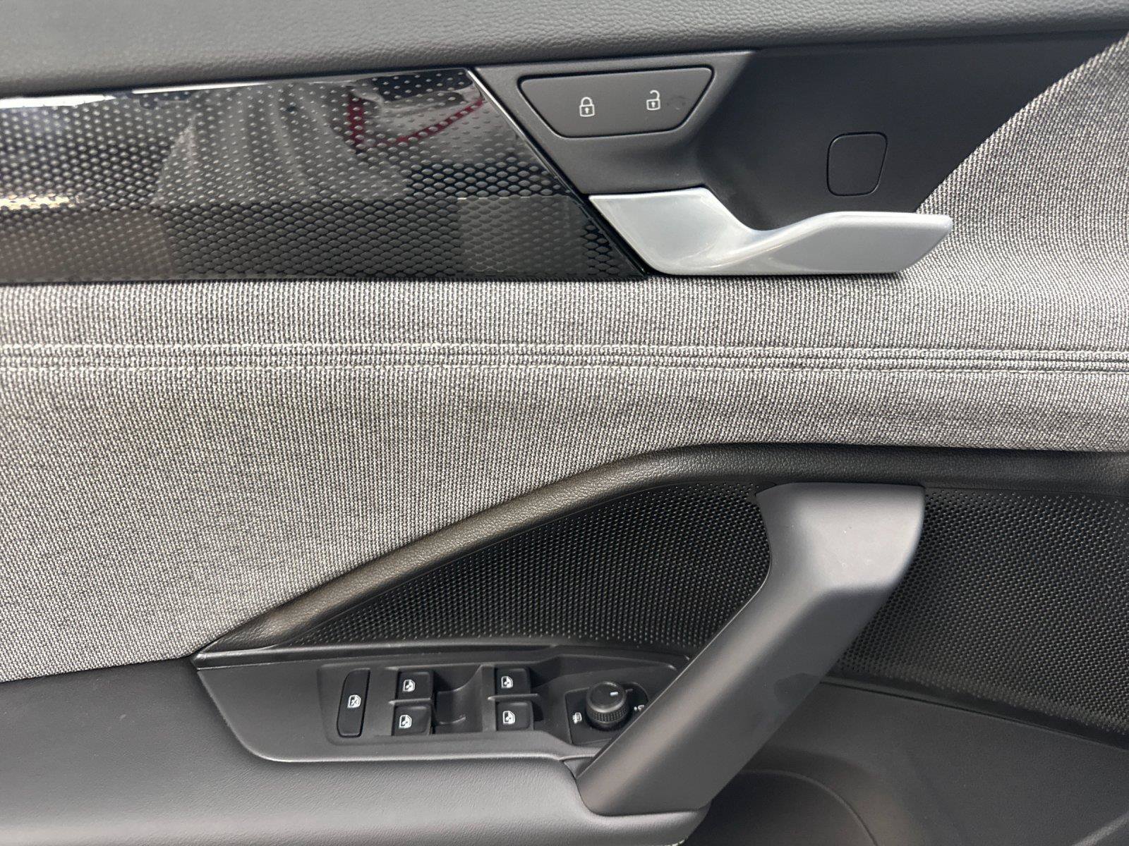 New 2026 Volkswagen Tiguan S FWD image 10