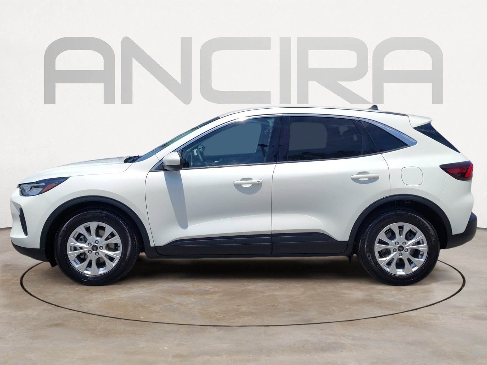 Used 2023 Ford Escape Active w/ Tech Pack #2 FWD image 7