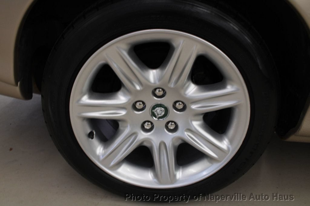 Used 2002 Jaguar XK8 Convertible RWD image 42
