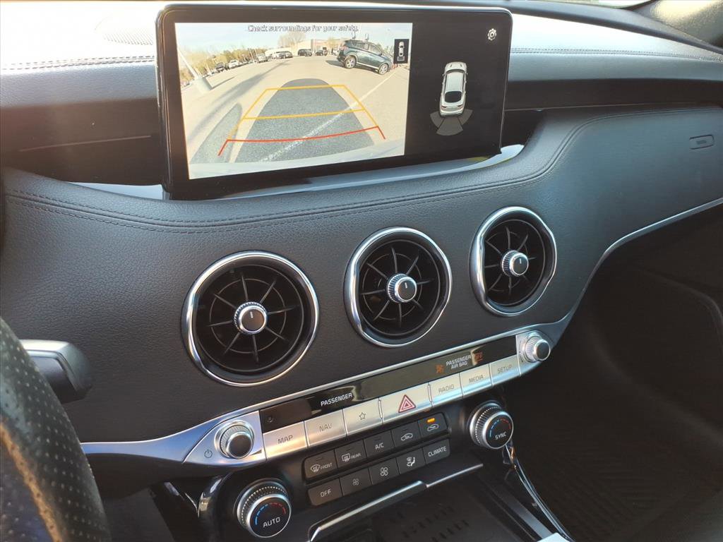 Used 2022 Kia Stinger GT1 image 37