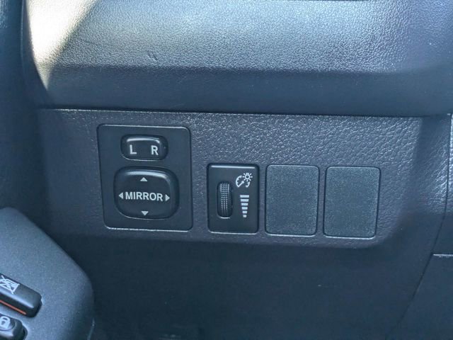 Used 2016 Toyota RAV4 LE FWD image 21