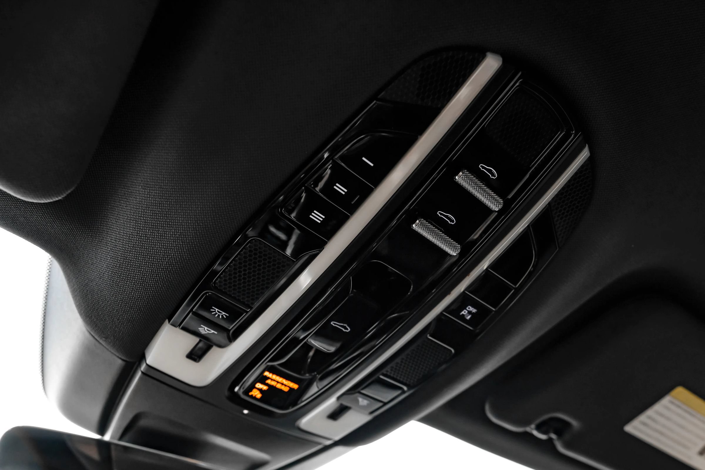 Used 2018 Porsche Panamera image 35