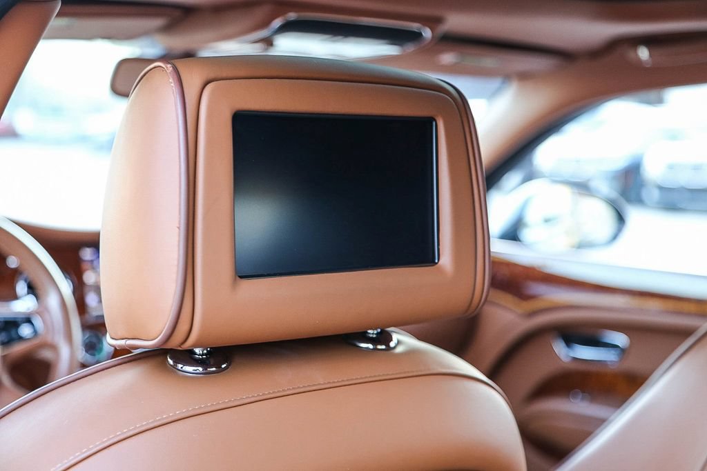 Used 2014 Bentley Mulsanne RWD image 20