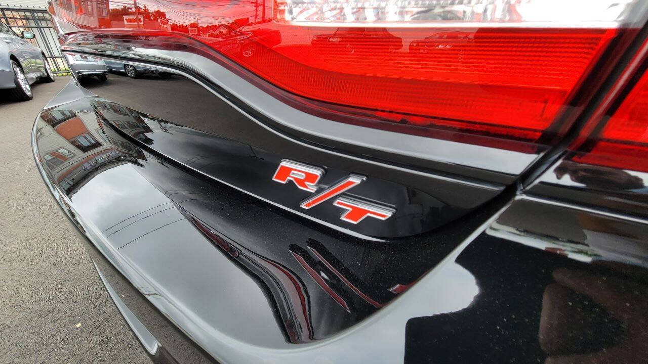 Used 2014 Dodge Charger R/T RWD image 40