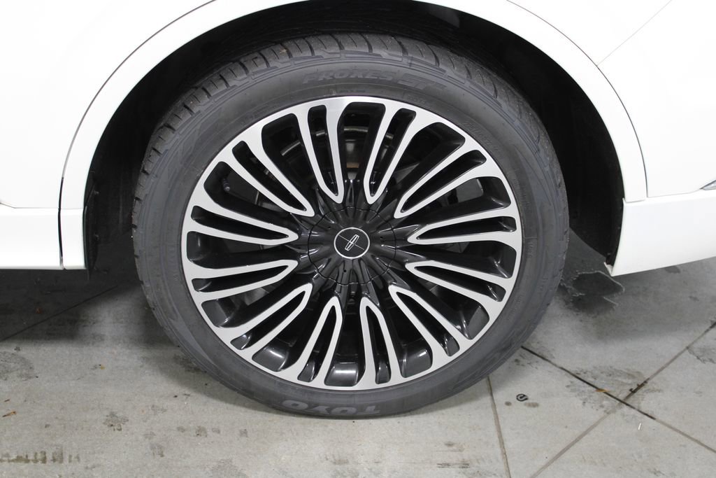 Used 2022 Lincoln Aviator Black Label w/ Dynamic Handling Package image 18