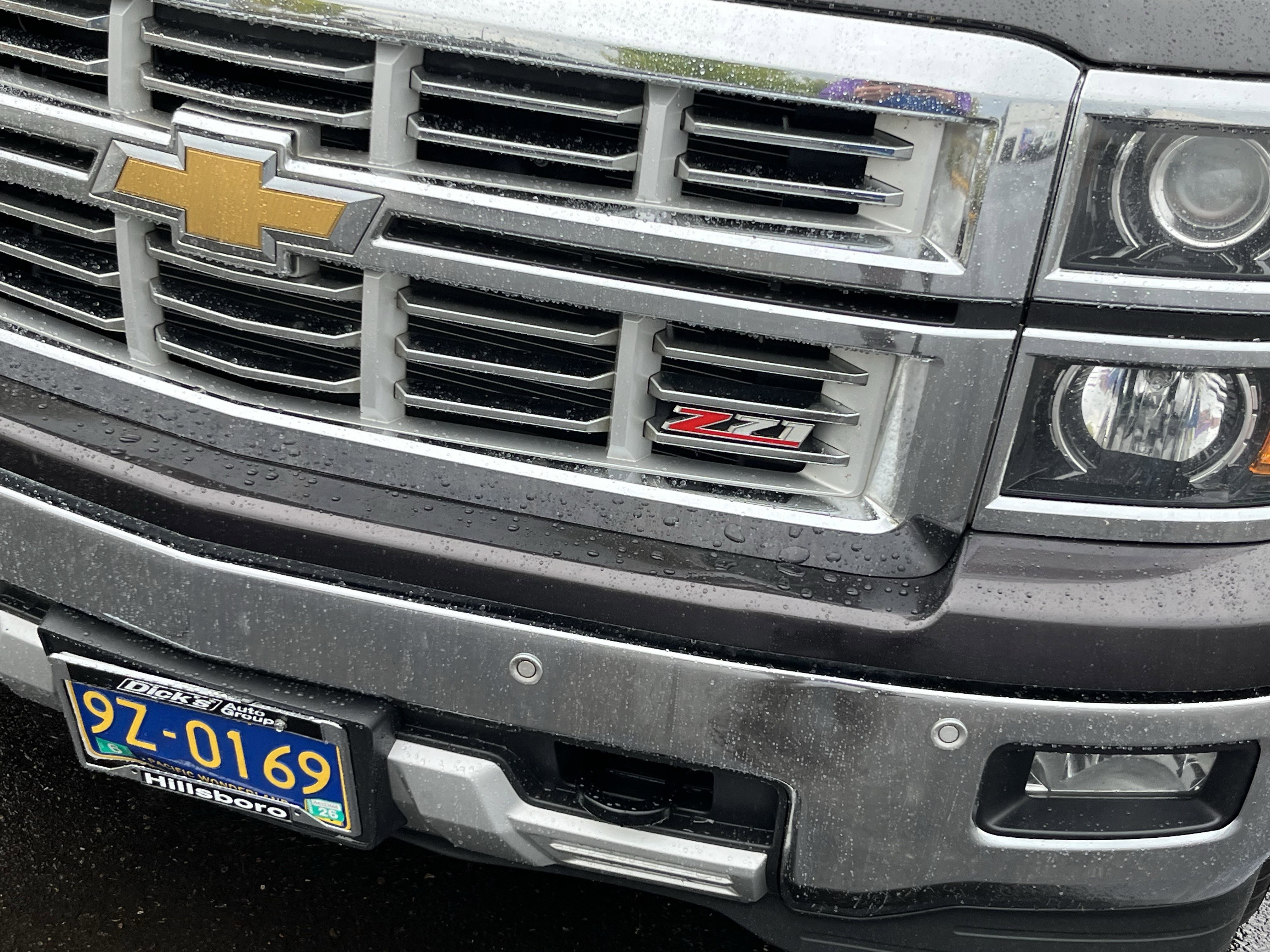 Used 2015 Chevrolet Silverado 1500 LTZ Z71 w/ LTZ Plus Package image 9