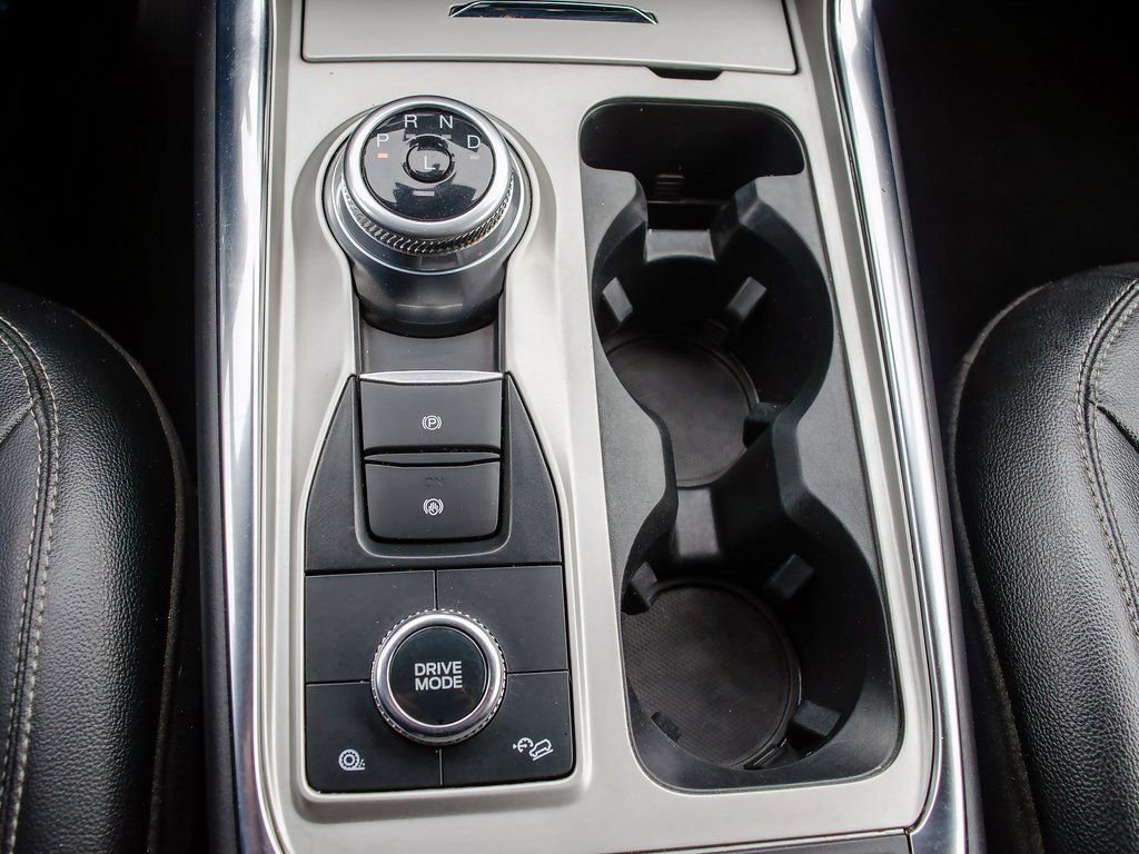 Used 2023 Ford Explorer Limited image 26