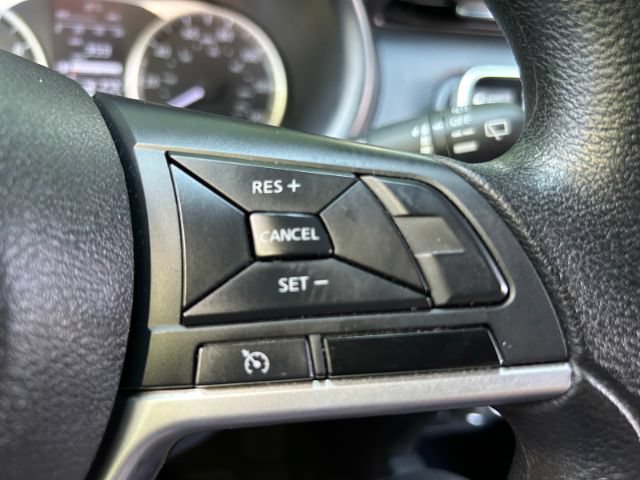 Used 2022 Nissan Kicks S FWD image 21