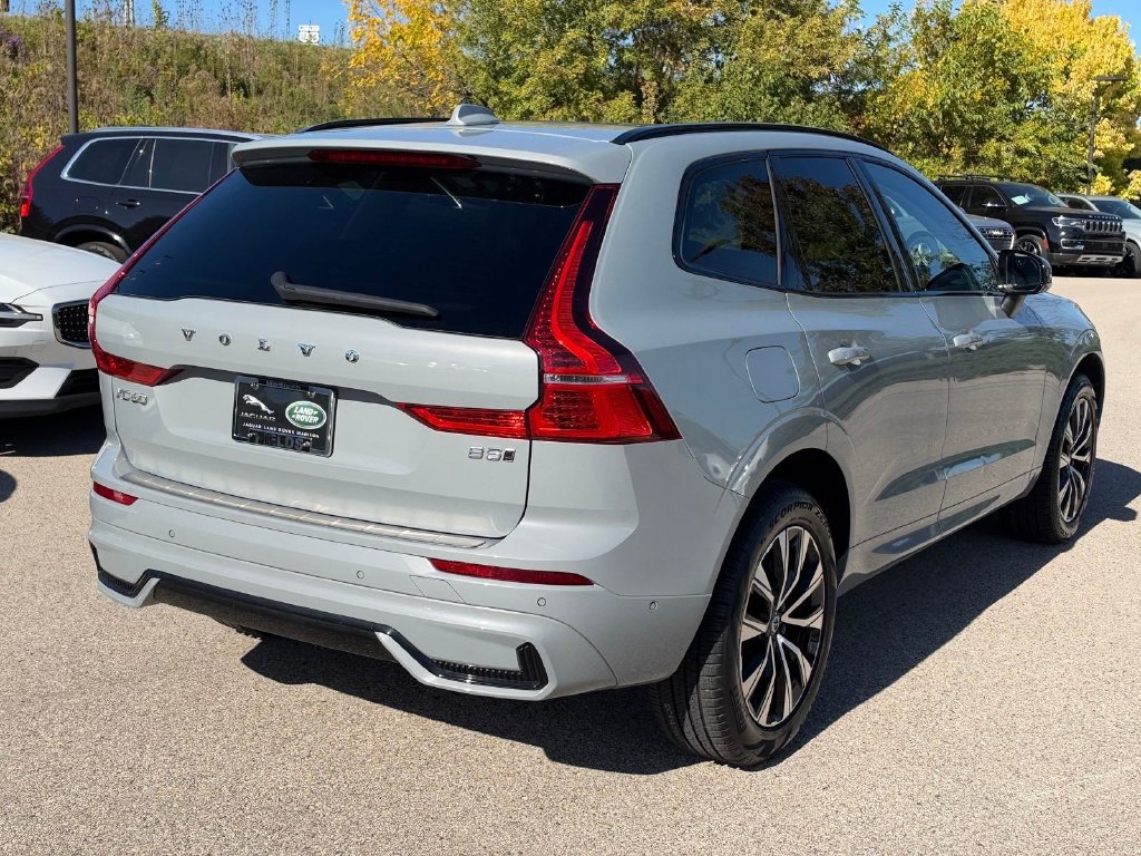 Certified 2024 Volvo XC60 B5 Plus w/ Protection Package Premier AWD/4WD image 3