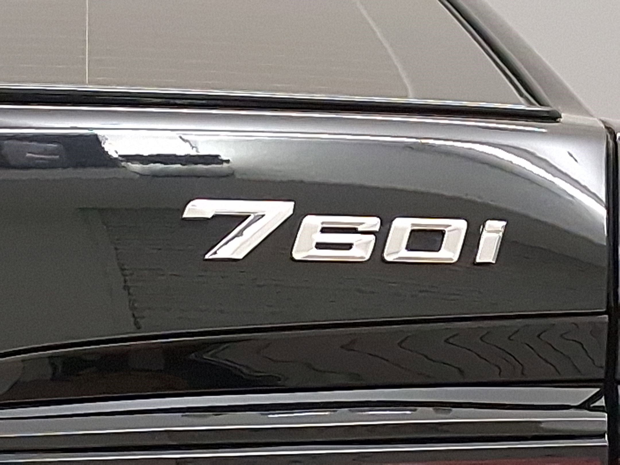 Certified 2024 BMW 760i xDrive image 21
