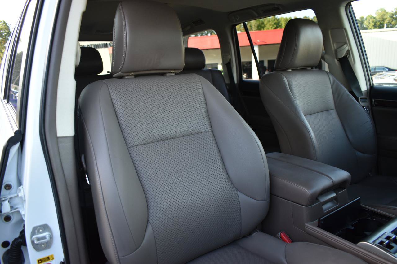 Used 2016 Lexus GX 460 Luxury AWD/4WD image 34