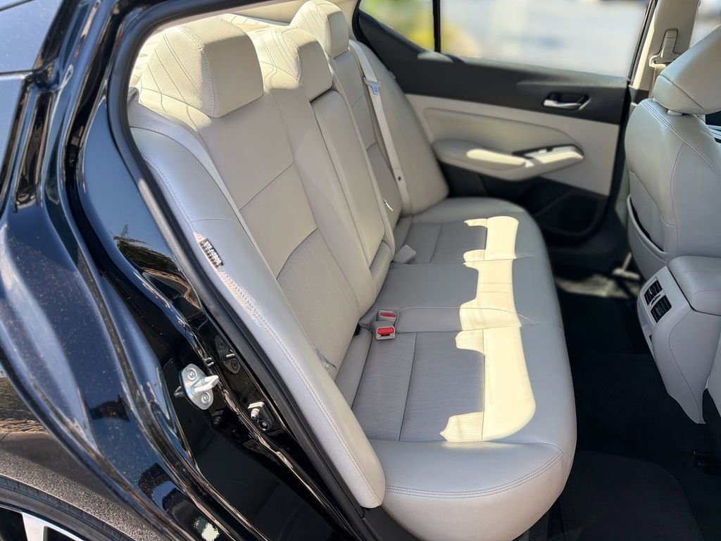 Used 2019 Nissan Altima 2.5 Platinum FWD image 26