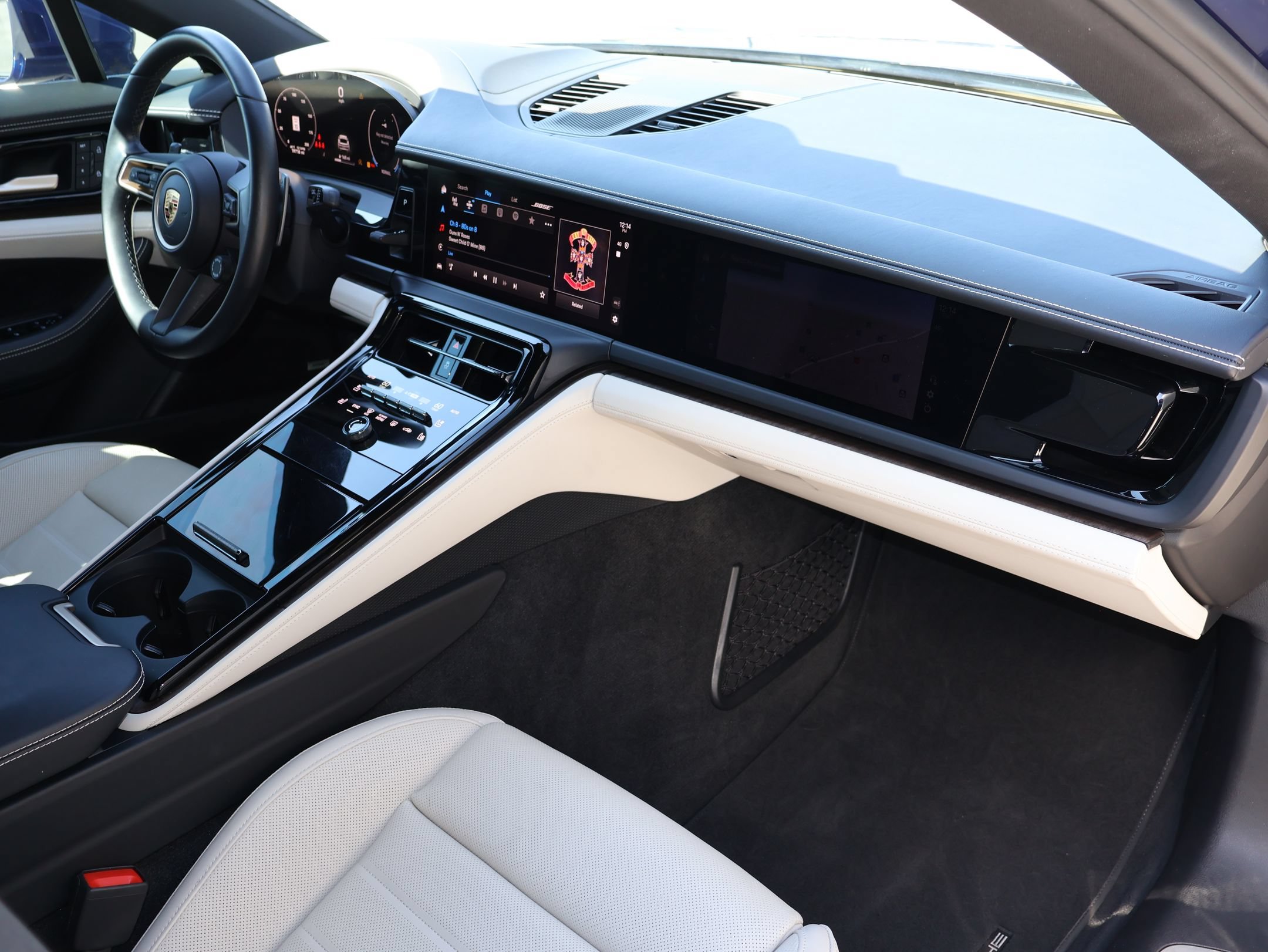 Certified 2024 Porsche Panamera 4 AWD/4WD image 33