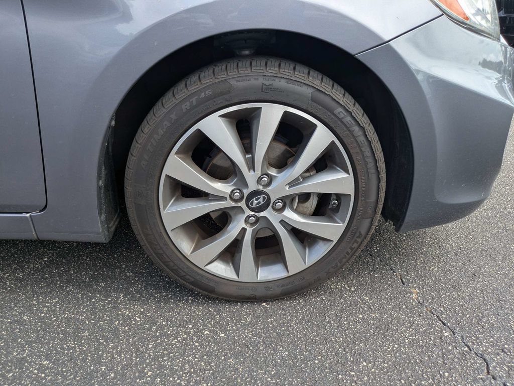 Used 2016 Hyundai Accent Sport FWD image 11