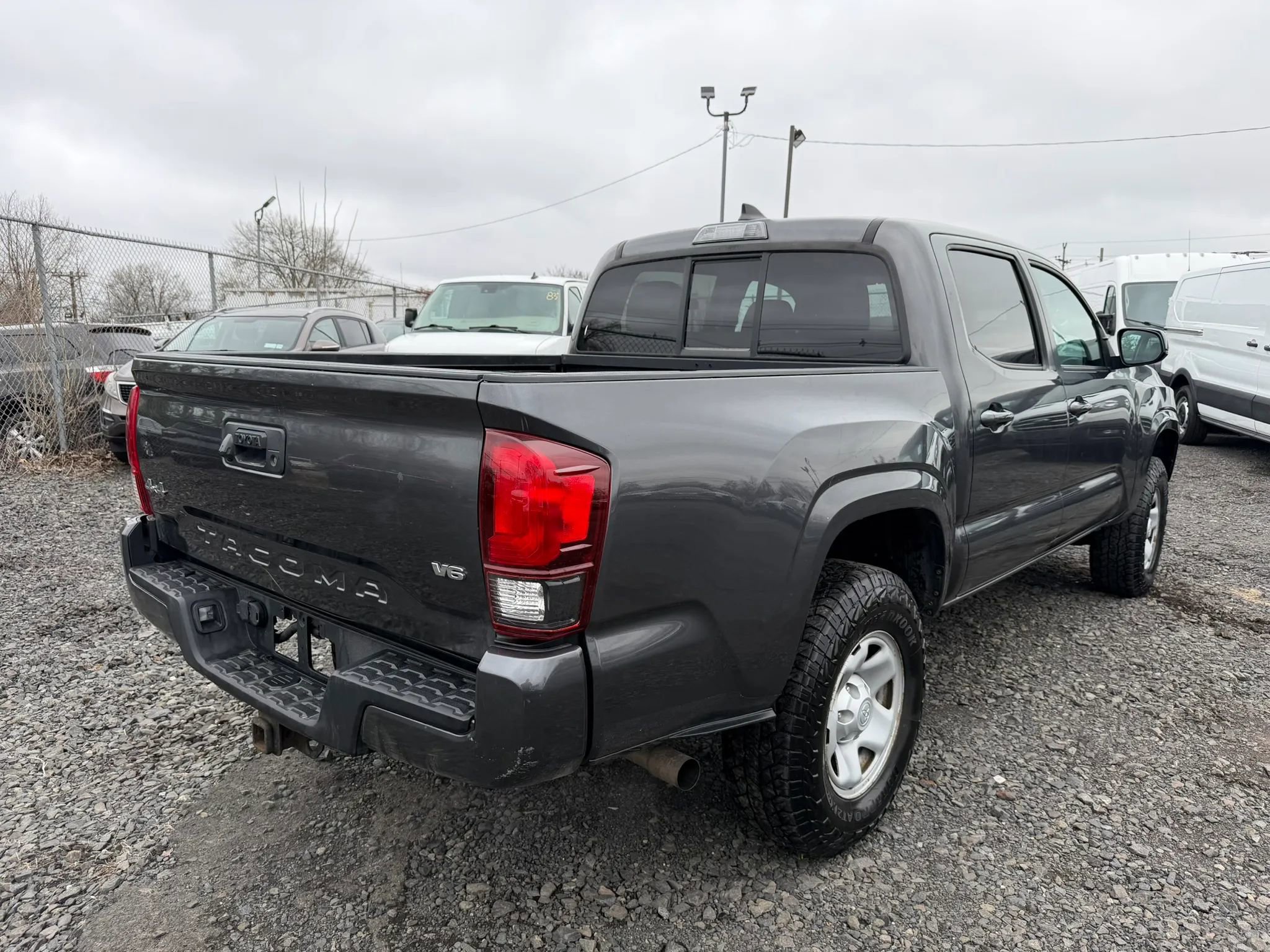 Used 2019 Toyota Tacoma SR w/ SR Convenience Package AWD/4WD image 3