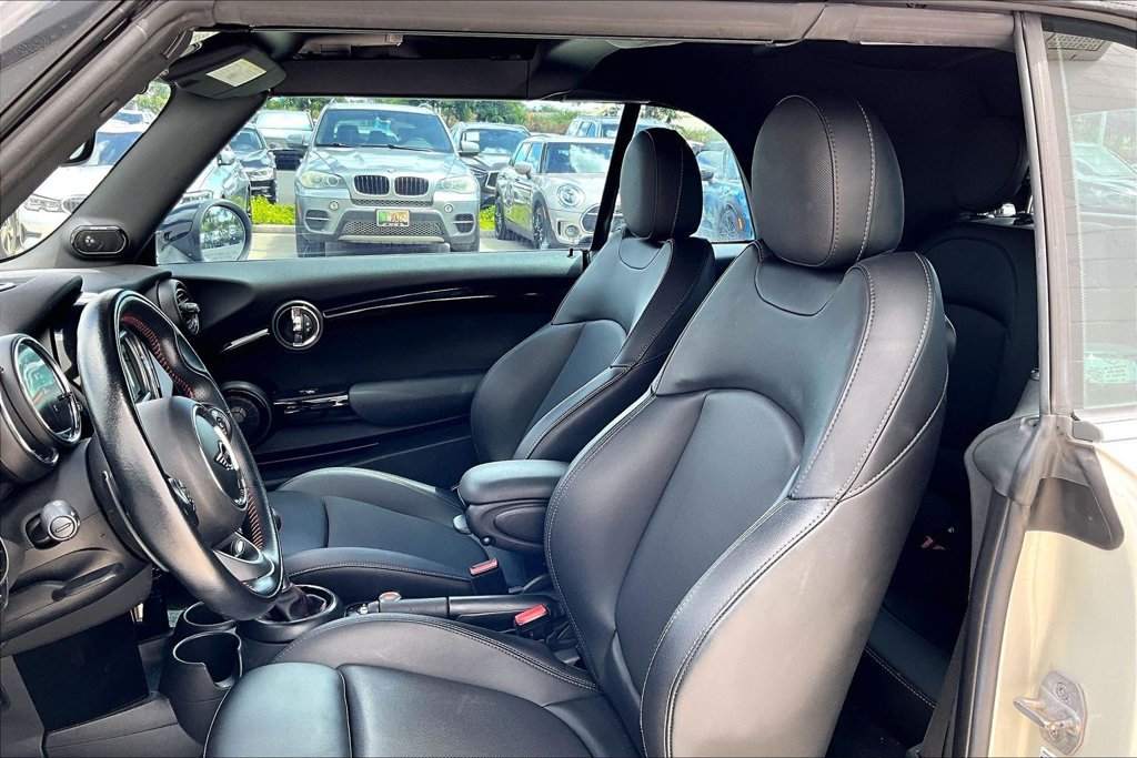 Used 2019 MINI Cooper S w/ Premium Package FWD image 23