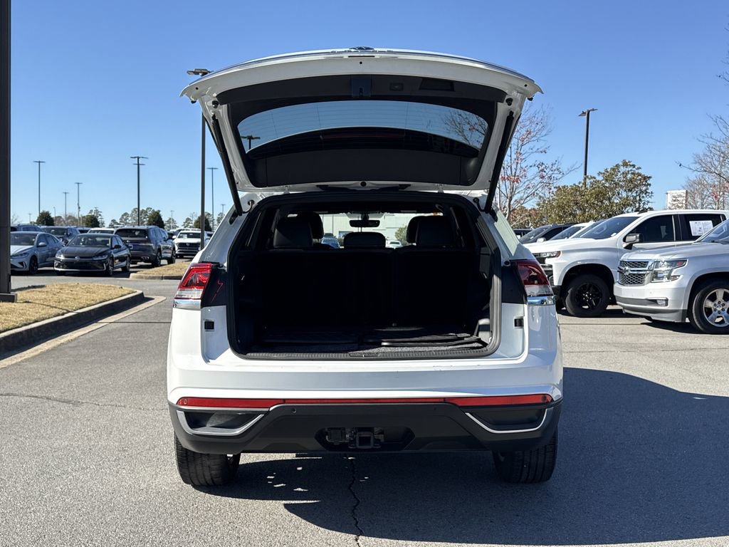 Used 2022 Volkswagen Atlas Cross Sport SE image 15