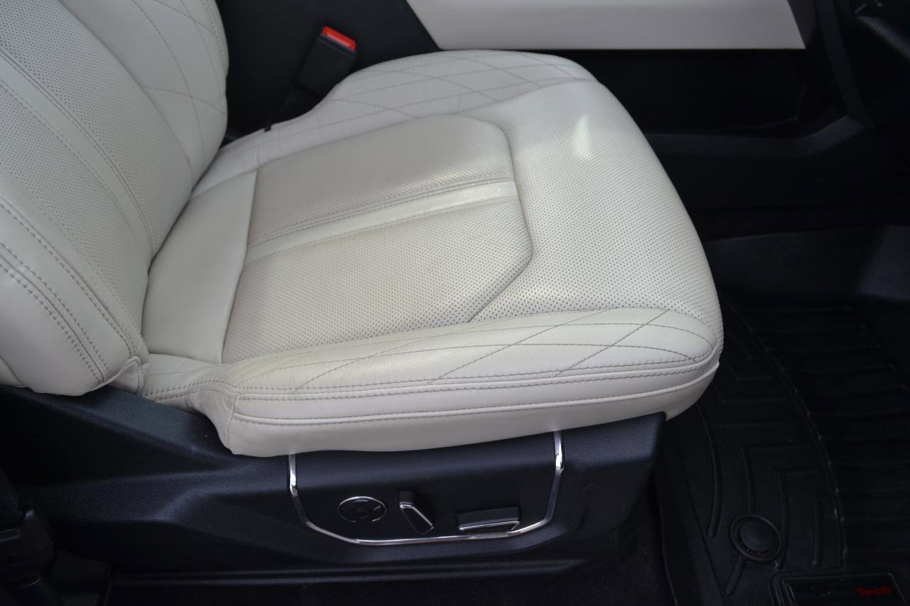 Used 2019 Ford Expedition Platinum image 36