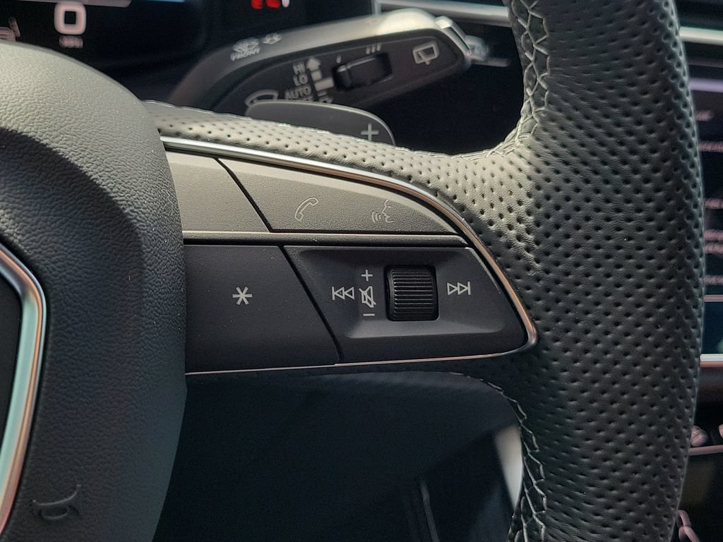 New 2026 Audi SQ8 Prestige AWD/4WD image 9