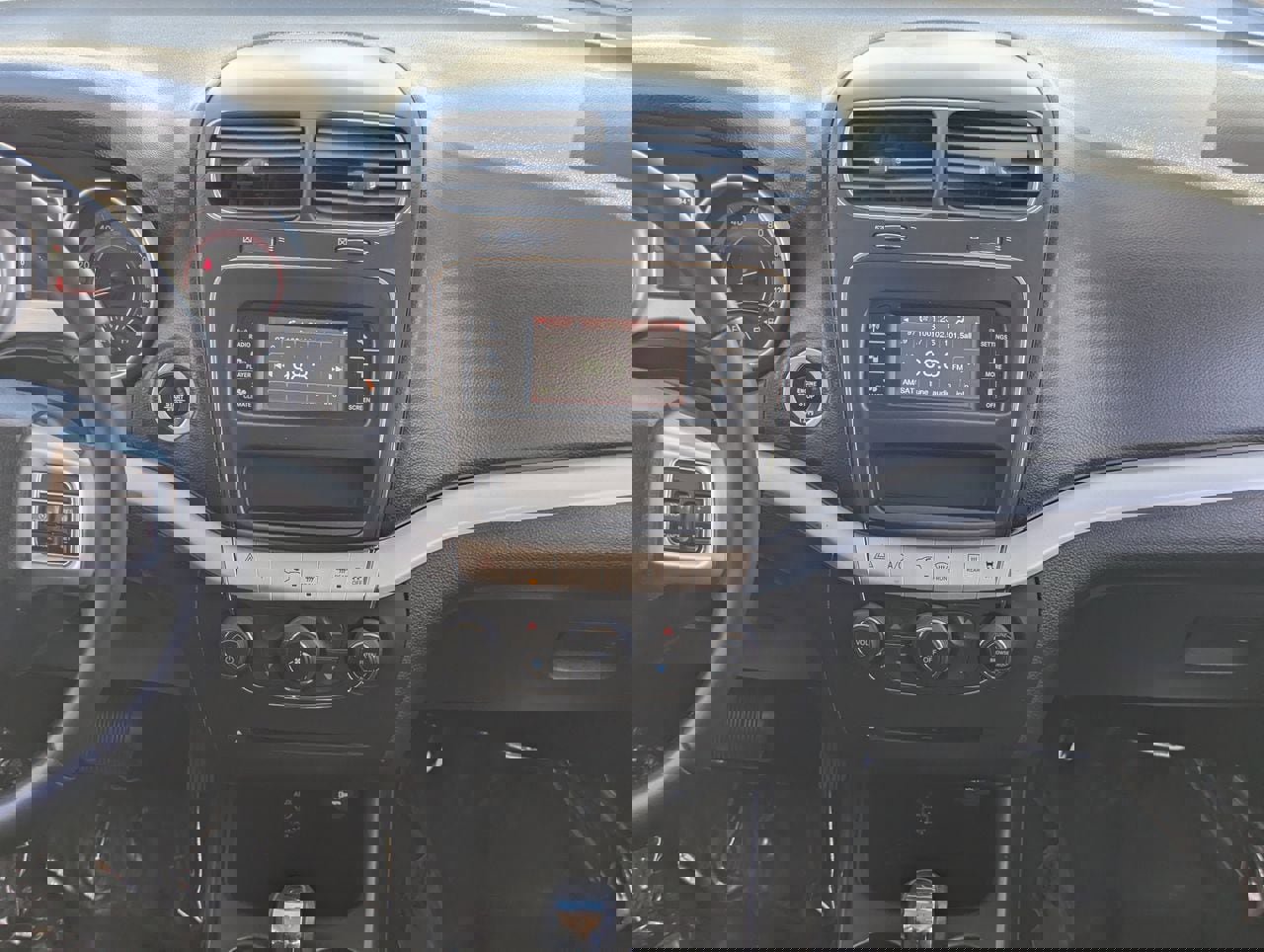 Used 2020 Dodge Journey SE w/ SE Popular Equipment Group image 14